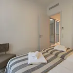 High Ceiling Duplex At Cais Do Sodre Lizbona