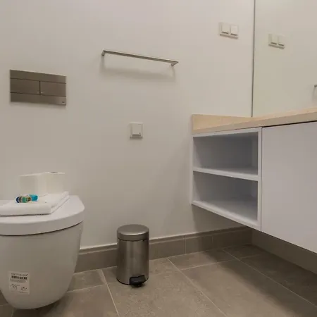 High Ceiling Duplex At Cais Do Sodre Apartment *