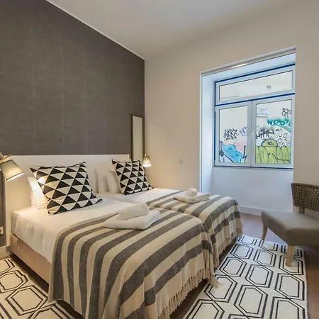 High Ceiling Duplex At Cais Do Sodre