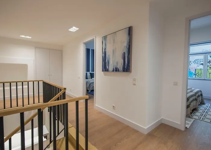 High Ceiling Duplex At Cais Do Sodre *