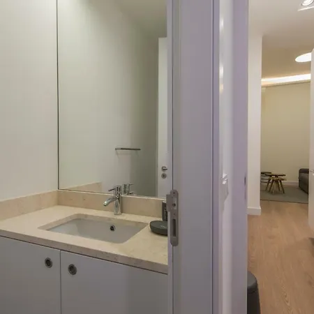 Apartman High Ceiling Duplex At Cais Do Sodre